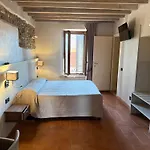 La Valle Hotel