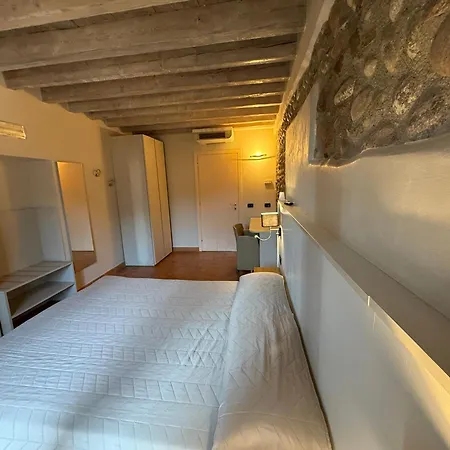 La Valle Volta Mantovana
